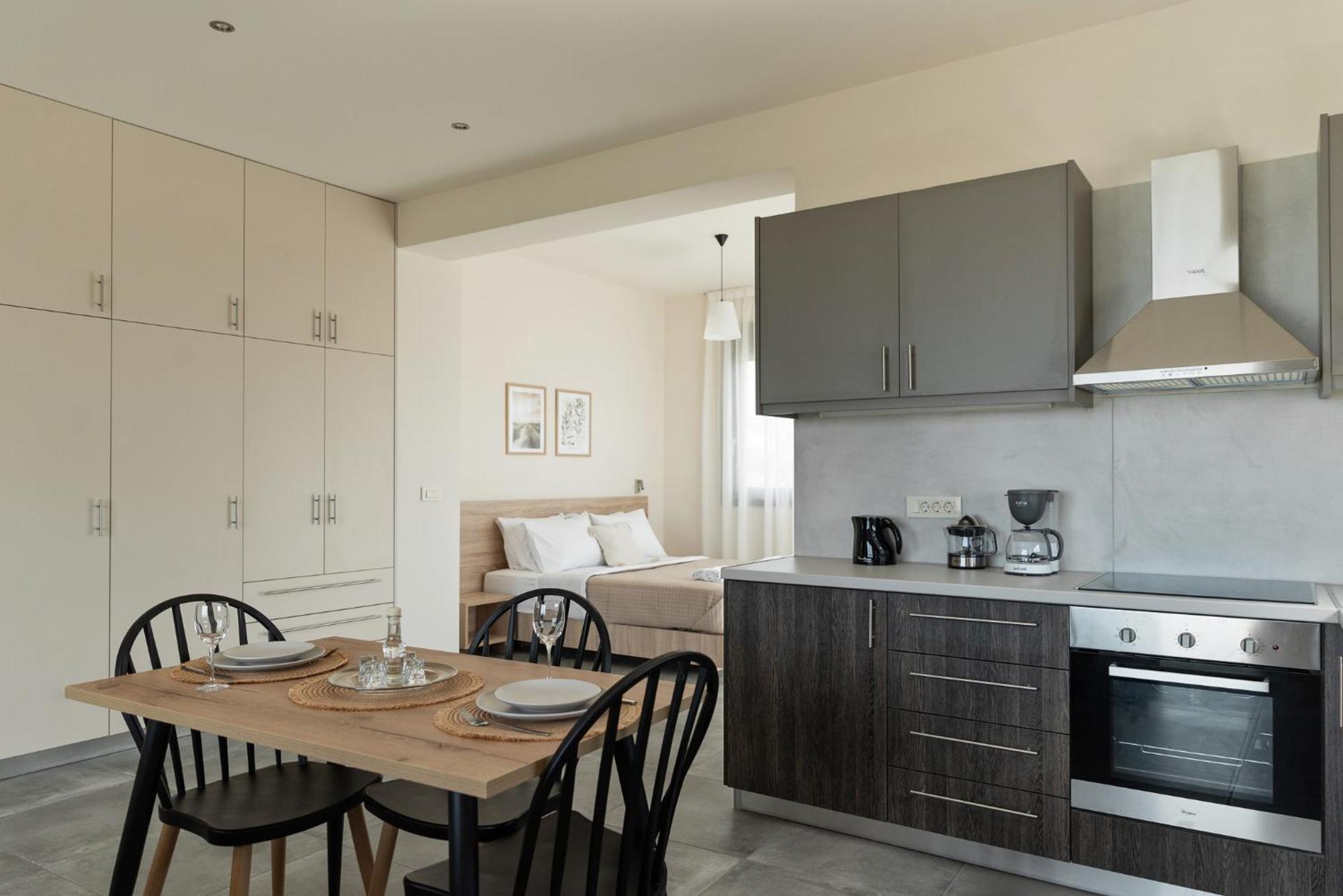 Oliva Verde Residences Galatas  Exterior photo