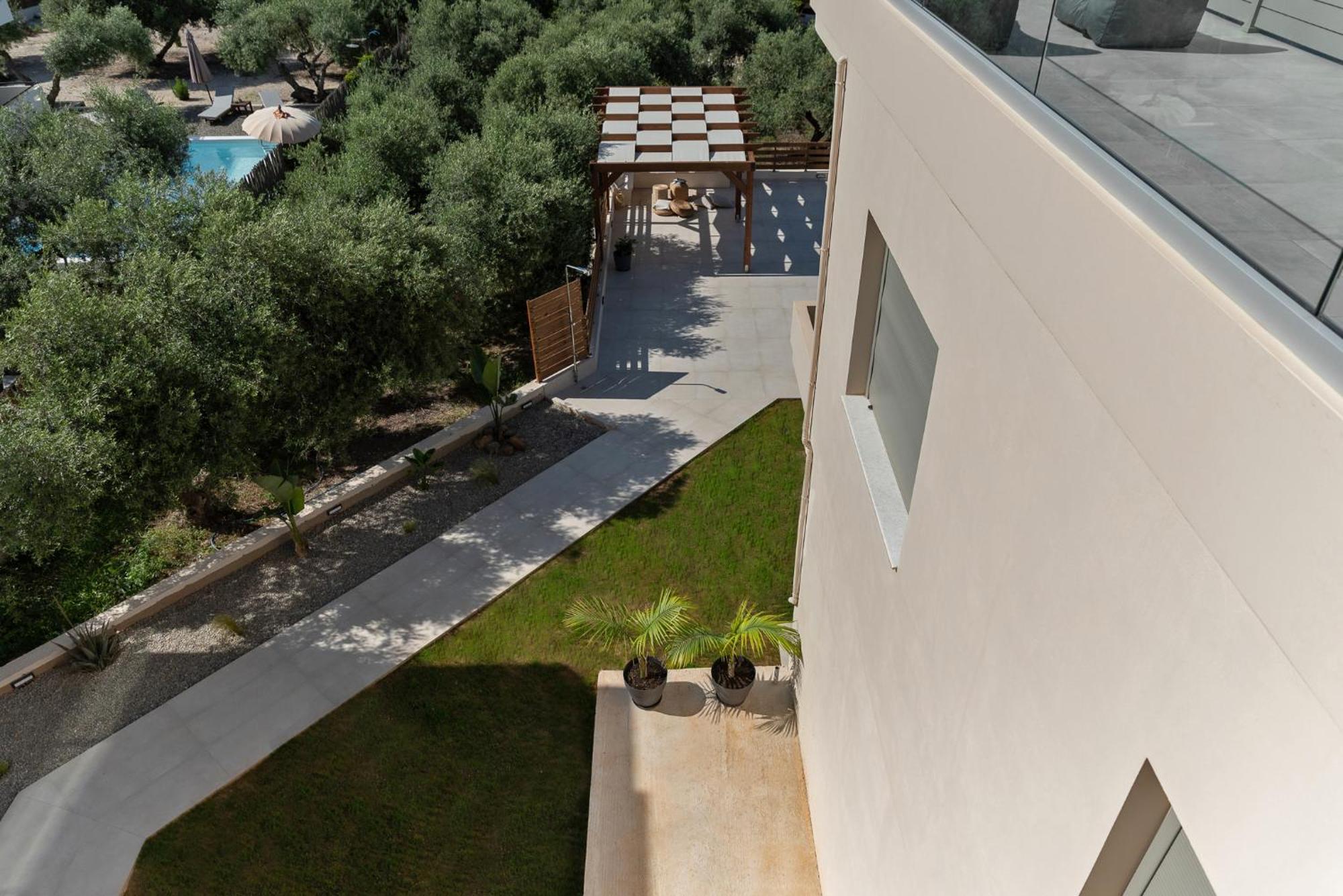 Oliva Verde Residences Galatas  Exterior photo